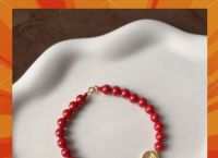 蛇年犯太岁适合戴什么生肖,蛇年犯太岁适合戴什么生肖饰品